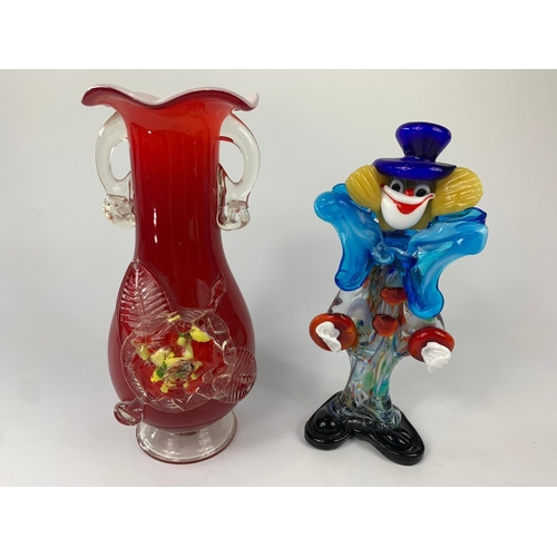 163 - Murano glass clown with an art glass vase, 24cm