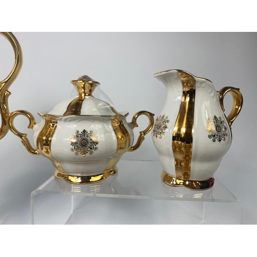 179 - Czechoslovakian gilded tea set