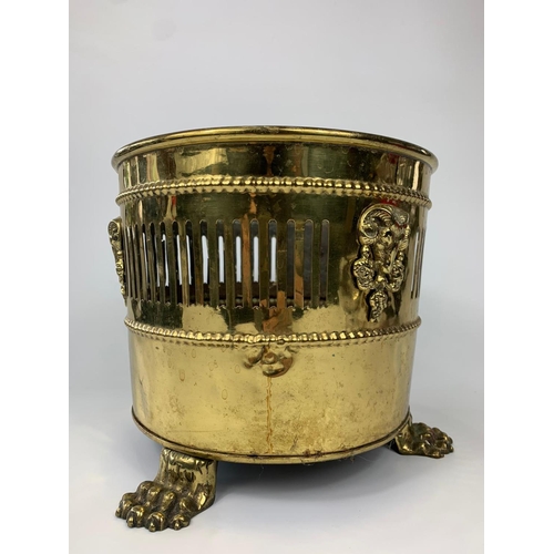 18 - Brass planter in the Regency style, circa 1900.  26cm x 23cm