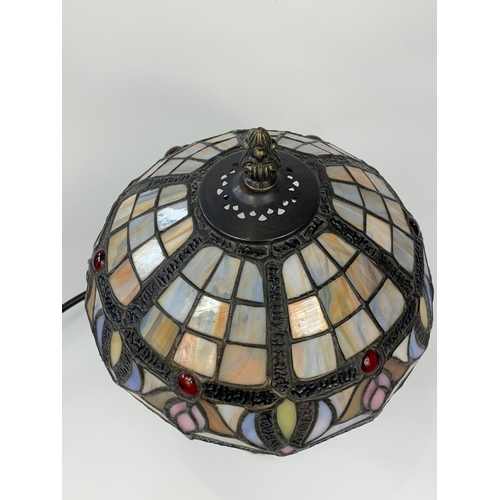 19 - Tiffany style lamp, 32cm