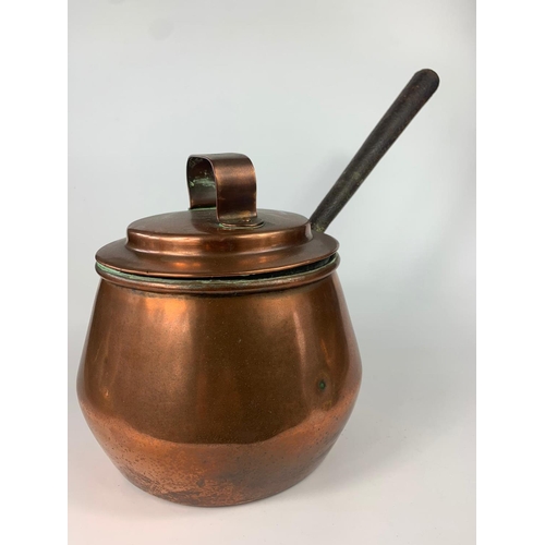 203 - Victorian copper pot with handle. 42cm