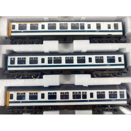 214 - Boxed Hornby B.R.3 Car Diesel unit pack 00 Gauge