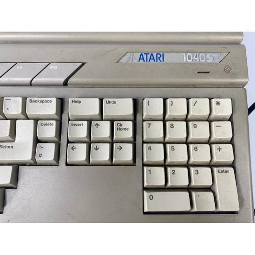 352 - ATARI 1040 STE