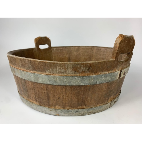 49 - Early 20th century wooden tub, 48cm