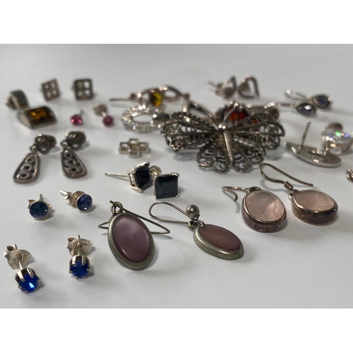 582J - Quantity of silver jewellery