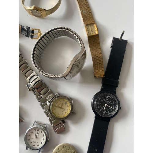 582M - Quantity of watches