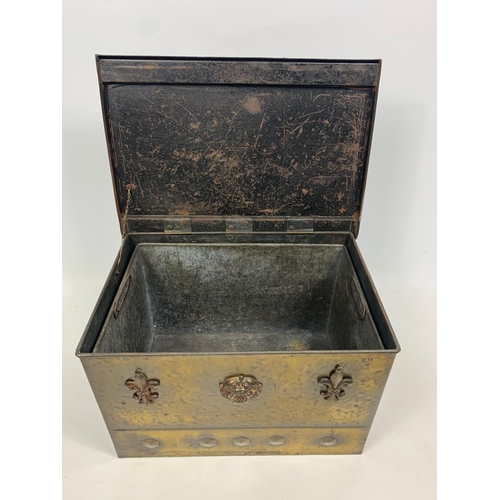 93 - Brass coal box 49x34x33