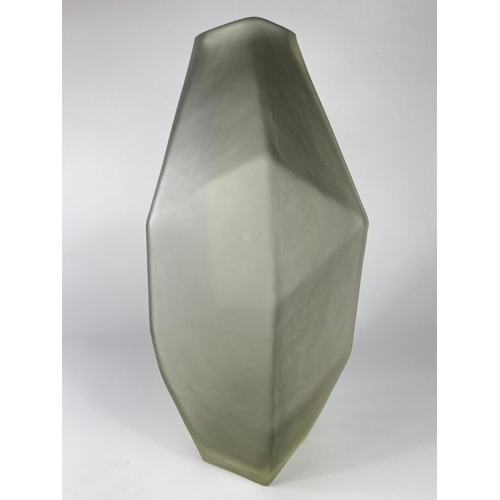 5 - Danish mid century Art Glass vase, 32cm