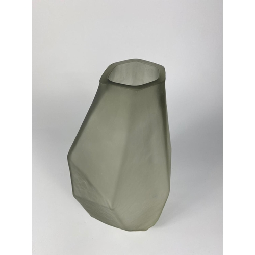 5 - Danish mid century Art Glass vase, 32cm