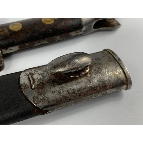 1 - Late 19th century bayonet stamped, W.D. and V.R.  44cm