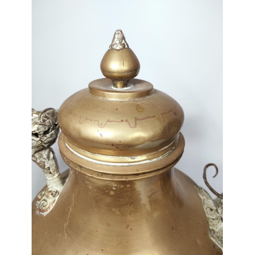 33 - Large vintage Middle Eastern pot with dragon decoration. 37x47cm
