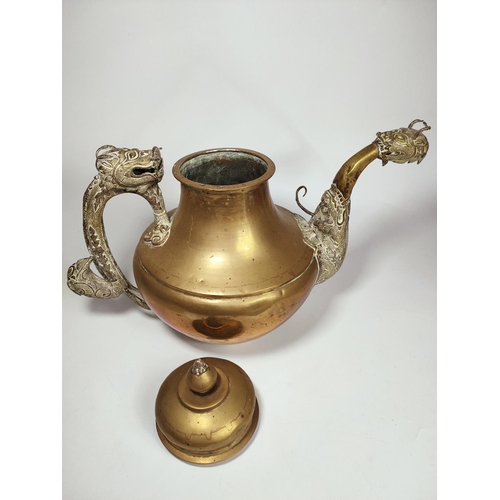 33 - Large vintage Middle Eastern pot with dragon decoration. 37x47cm