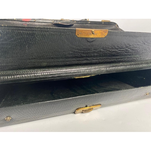 34 - Early 20th century leather midwives bag, 50cm