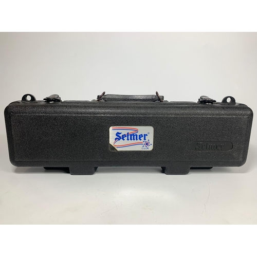 54 - Selmer USA flute with case