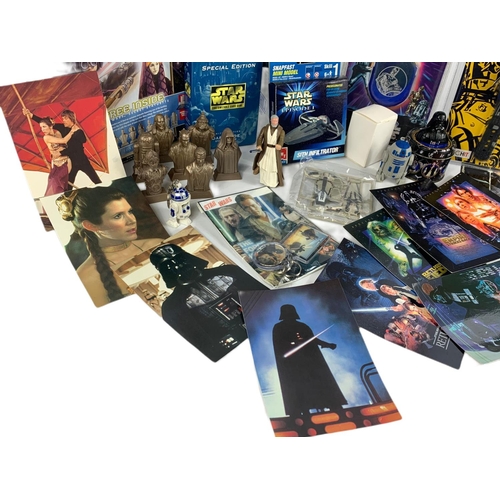 61 - Star Wars memorabilia