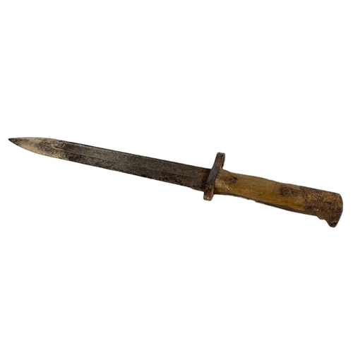 102 - Early 20th century bayonet. 37.5cm