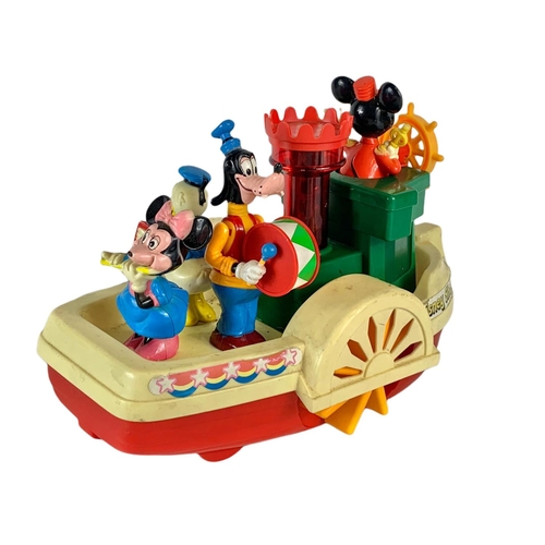 121 - 1986 Walt Disney Show Boat. 30cm