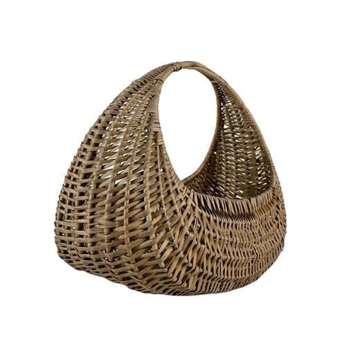 140 - 2 vintage wicker baskets. 37cm