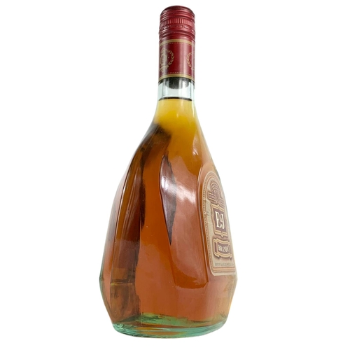 17 - E&J Brandy. 700ml.