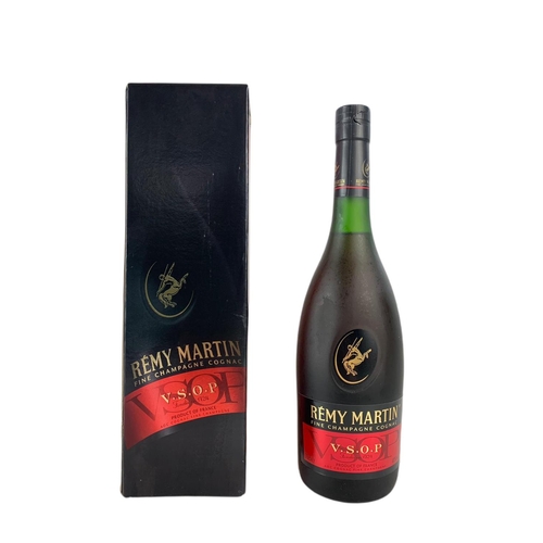 18 - Remy Martin Fine Champagne Cognac. V.S.O.P.