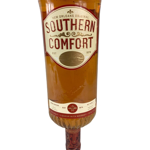 19 - Southern Comfort. Liqueur with Whiskey. 1.5 litres.