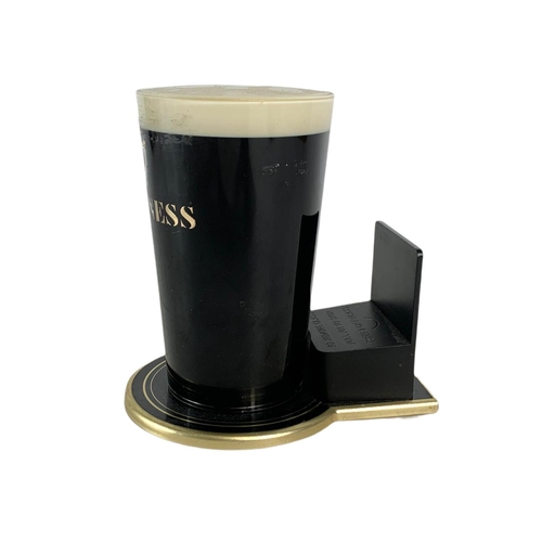 209 - Vintage Guinness font. 14/15cm