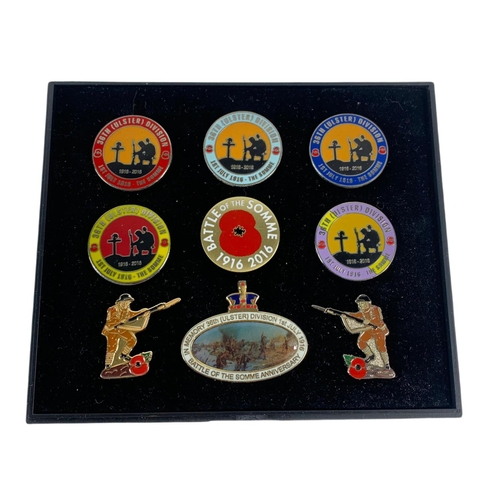 211 - Reproduction 36th Ulster Division badges.