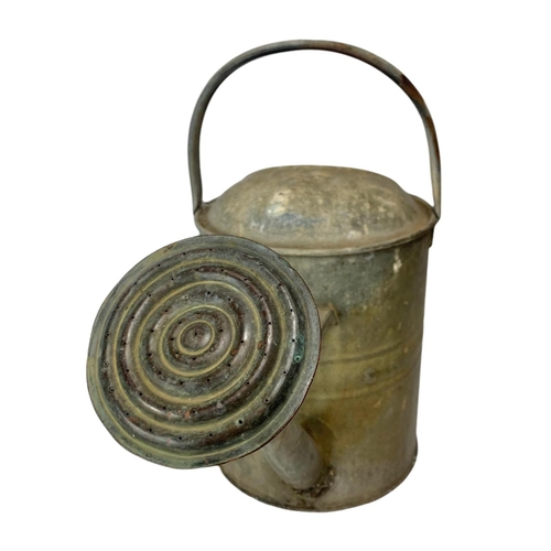 239 - Vintage galvanised watering can. 55/43cm