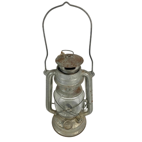 252 - Vintage road lamp and a Tilly lamp. 35cm