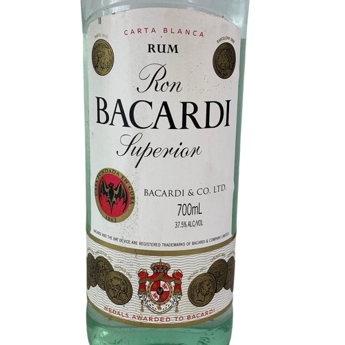 41 - Ron Bacardi Superior rum. 700ml.