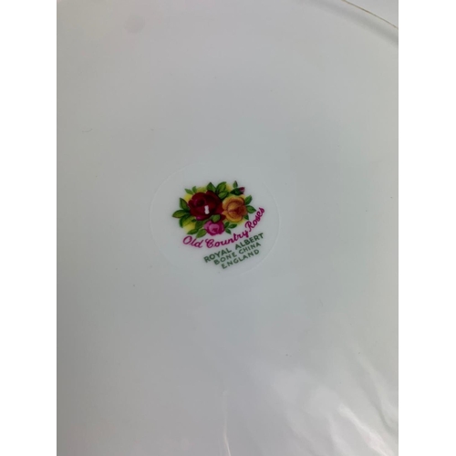 420 - 7 Royal Albert Old Country Roses dinner plates. 26.5cm