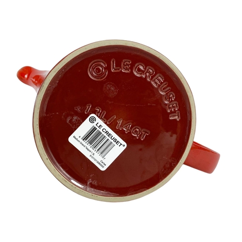 434 - Le Creuset pottery tea pot. 22/17.5cm