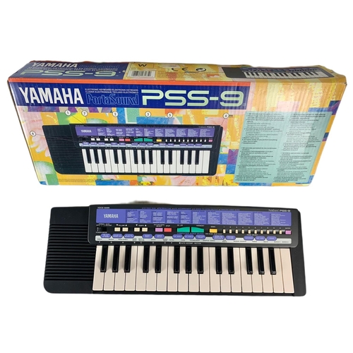 452 - Yamaha Portasound PSS-9 keyboard in box. 54/20/9cm