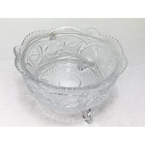 533 - Irena lead crystal sweet dish with lid. 25cm.