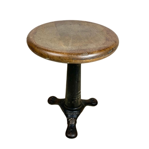 832 - Early 20th century Singer telescopic stool. Circa 1930’s.