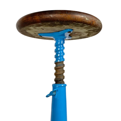 833 - Early 20th century singer telescopic stool. Circa 1930’s