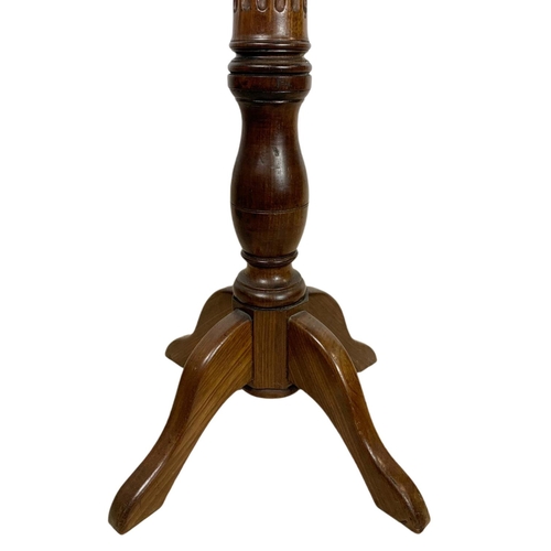 836 - Tall vintage Georgian style mahogany standard lamp. 188cm