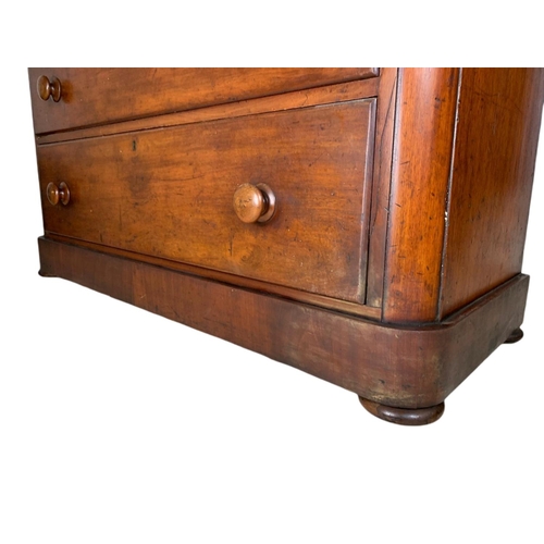 838 - Large Victorian mahogany chest of drawers. 124/48/125cm