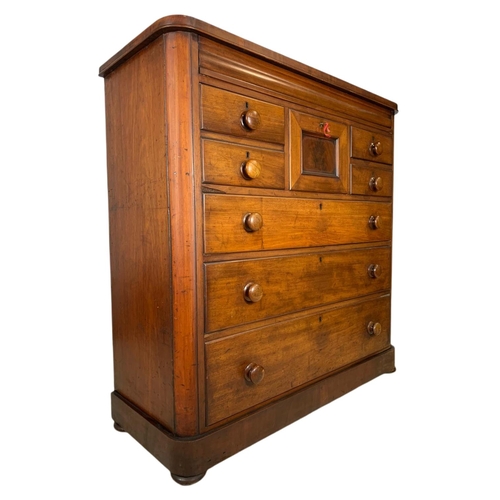 838 - Large Victorian mahogany chest of drawers. 124/48/125cm