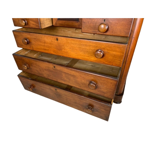 838 - Large Victorian mahogany chest of drawers. 124/48/125cm