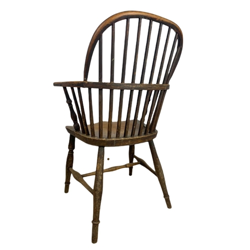 853 - Mid 19th century Windsor armchair. 93cm.