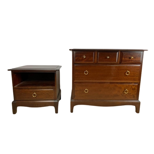 804 - Stag chest of drawers with matching bedside. 82/36.5/71cm