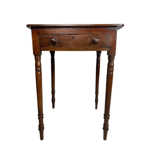 896 - Georgian mahogany side table with drawer. 53/47/72cm