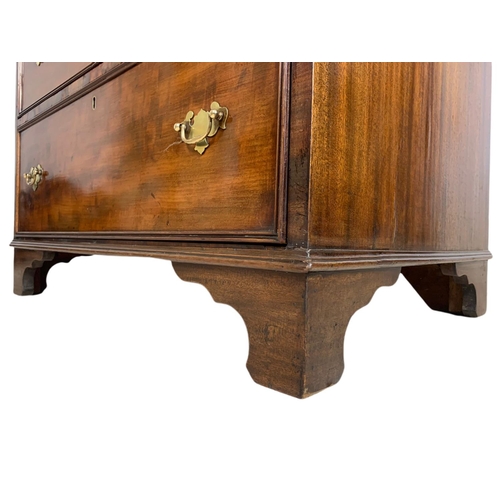 900 - Large early 19th century mahogany chest of drawers. 79/58/117.5cm