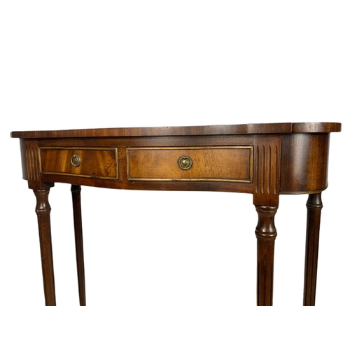 924 - Mahogany 2 drawer console table. 79.5/34/73cm