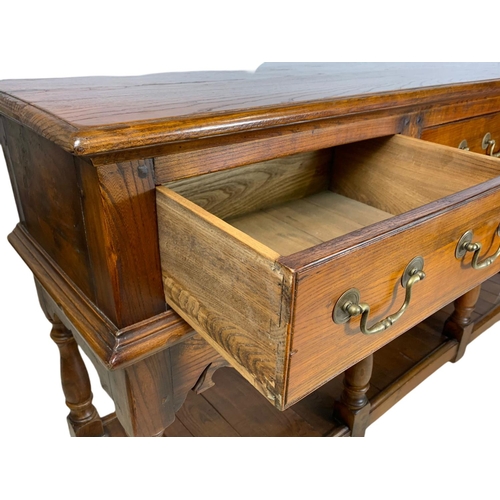 958 - Vintage 18th century style oak dresser base with 3 drawers. 165/48/85cm