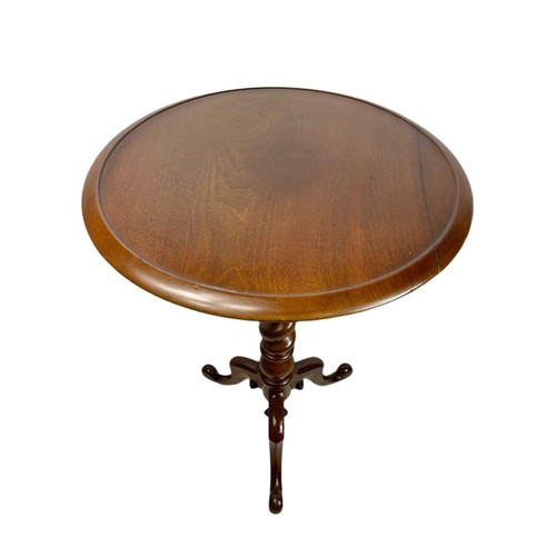 965 - Victorian mahogany pedestal side table. 50/50/72cm