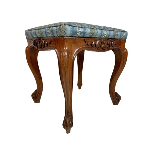 975 - Victorian carved stool with cabriole legs. 41/44/45cm