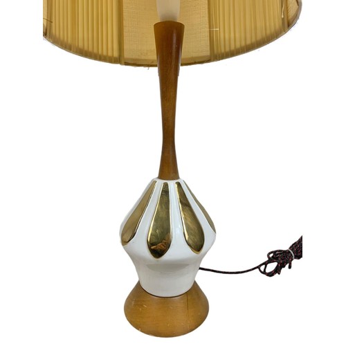 338b - 1970’s mid century lamp. 82cm