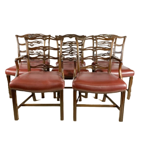 1000 - Set of 8 Irish Chippendale Georgian style mahogany chairs. Circa 1900